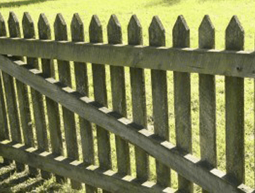 Installing a Fence on Hilly Terrain